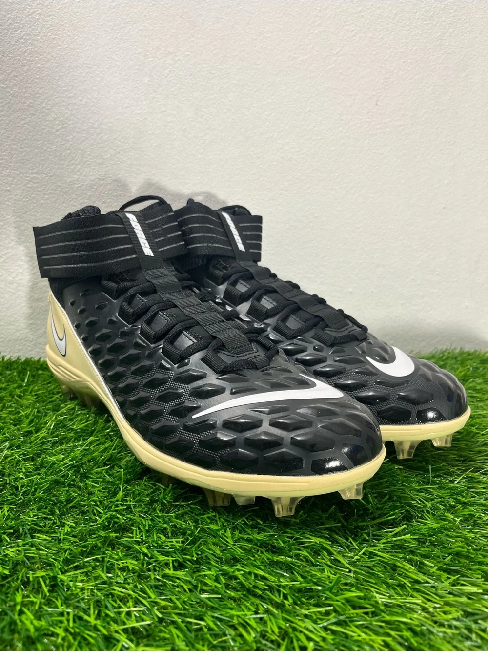 Nike Force Savage Pro 2 Football Cleats Black Tan BV3969-013 Men's Size 13